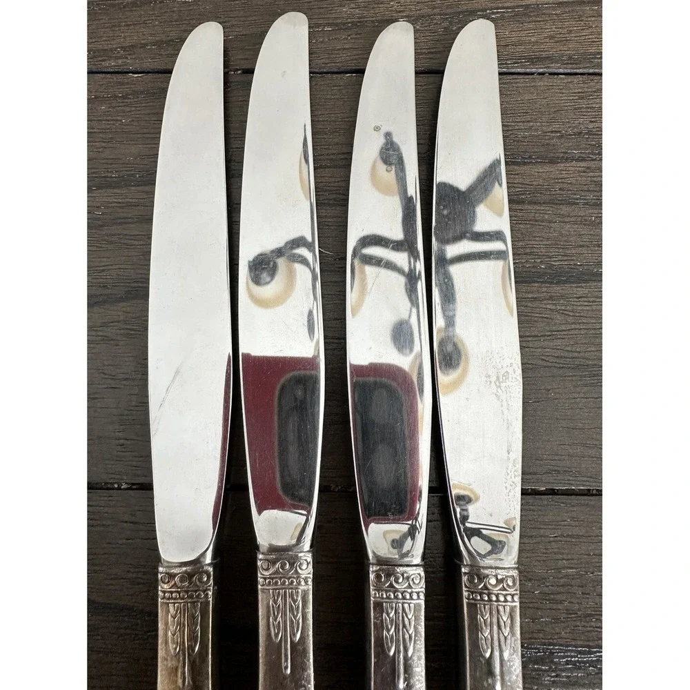 4 Oneida LTD 1881 Rogers Stainless Knives--